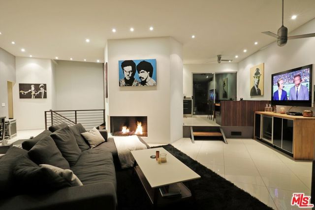 6767 Whitley Terrace, Los Angeles, CA 90068