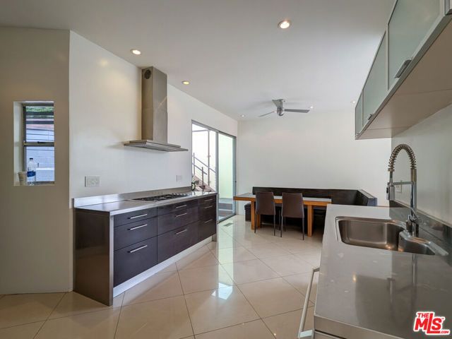 6767 Whitley Terrace, Los Angeles, CA 90068