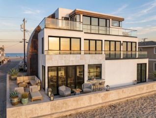 701 W Sunset Ct North, San Diego, CA 92109