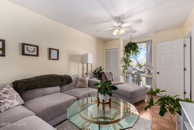 5318 E Beverly Fair Drive, Tucson, AZ 85712