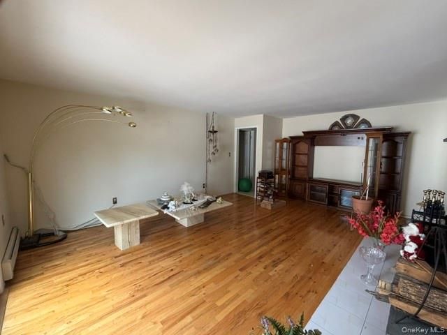9 Jersey Street, Deer Park, NY 11729