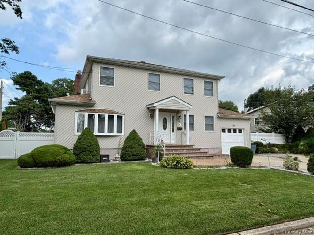 9 Jersey Street, Deer Park, NY 11729 — exterior