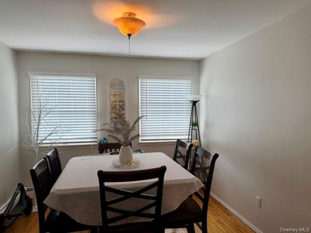 9 Jersey Street, Deer Park, NY 11729 — photo 3