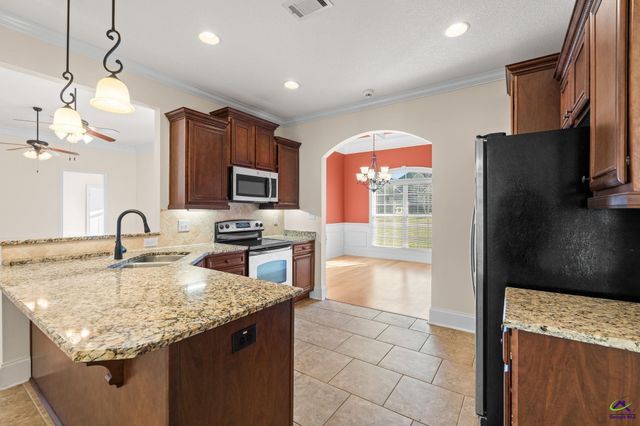 3003 Hackberry Terrace, Bonaire, GA 31005