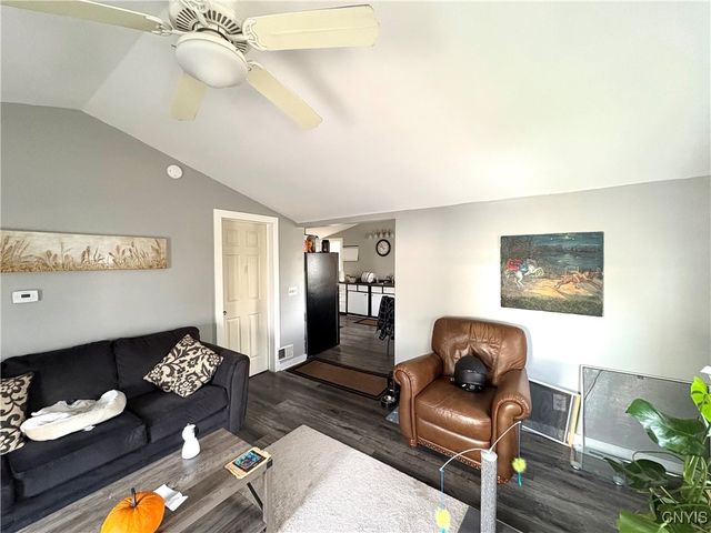 242 State Street, Auburn, NY 13021