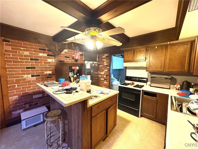 242 State Street, Auburn, NY 13021