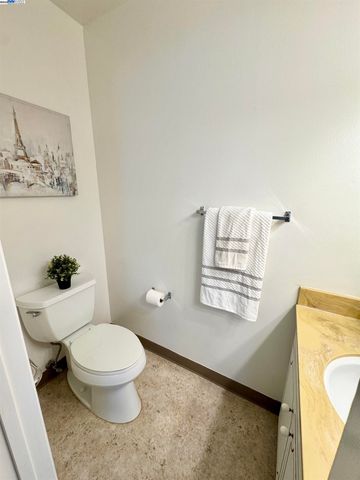 14033 Reed Ave, San Leandro, CA 94578