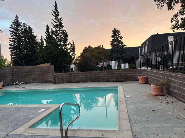 14033 Reed Ave, San Leandro, CA 94578