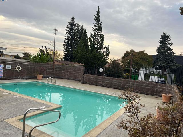 14033 Reed Ave, San Leandro, CA 94578