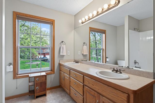 15989 Xeon Street NW, Andover, MN 55304