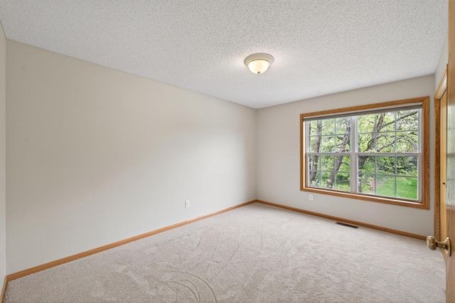 15989 Xeon Street NW, Andover, MN 55304