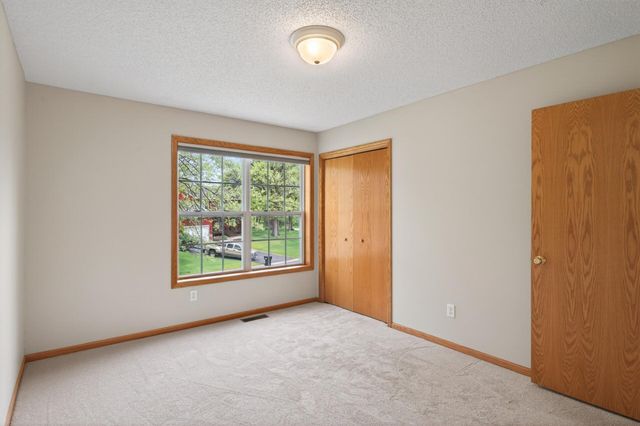 15989 Xeon Street NW, Andover, MN 55304