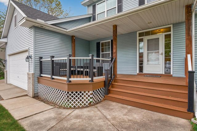 15989 Xeon Street NW, Andover, MN 55304