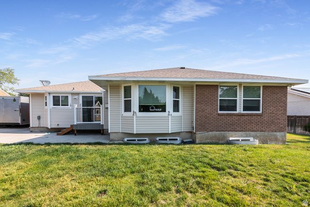 1630 E JORDAN DR, Sandy, UT 84092