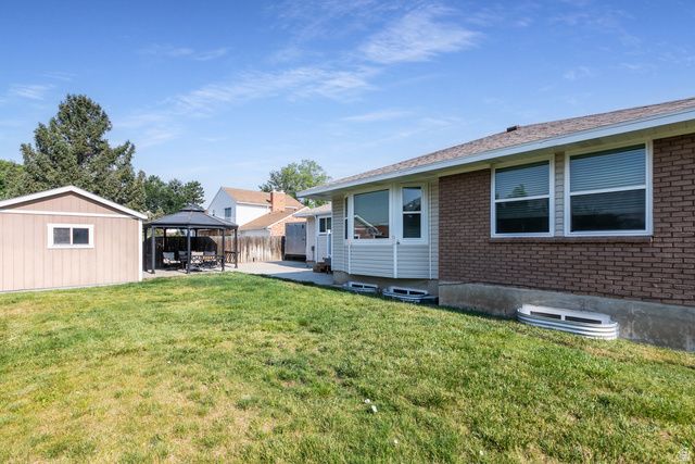 1630 E JORDAN DR, Sandy, UT 84092