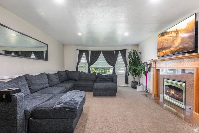 1630 E JORDAN DR, Sandy, UT 84092