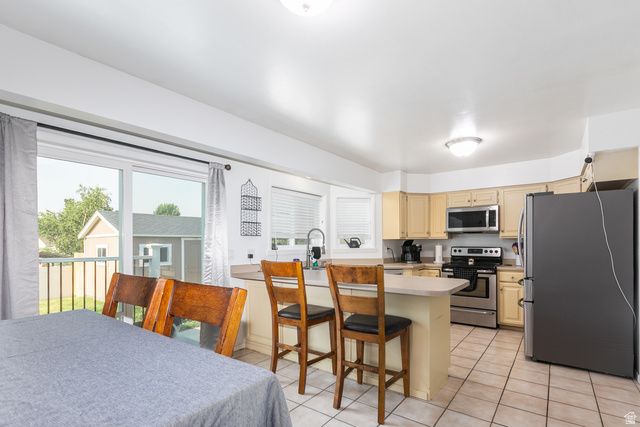1630 E JORDAN DR, Sandy, UT 84092