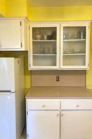 21602 Newcastle Street, Harper Woods, MI 42225