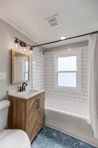 8036 Mercier Street, Kansas City, MO 64114