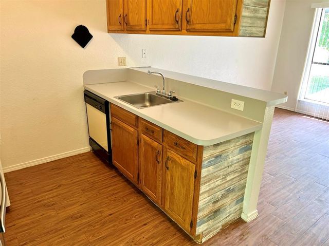 122 Hillside DR A, Elgin, TX 78621