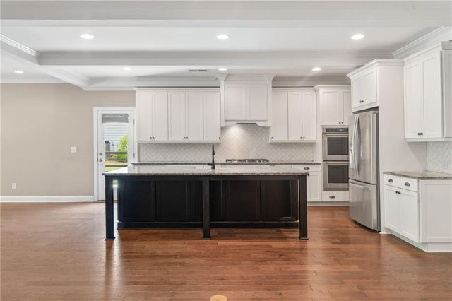 226 Sweetbriar Club Drive, Woodstock, GA 30188