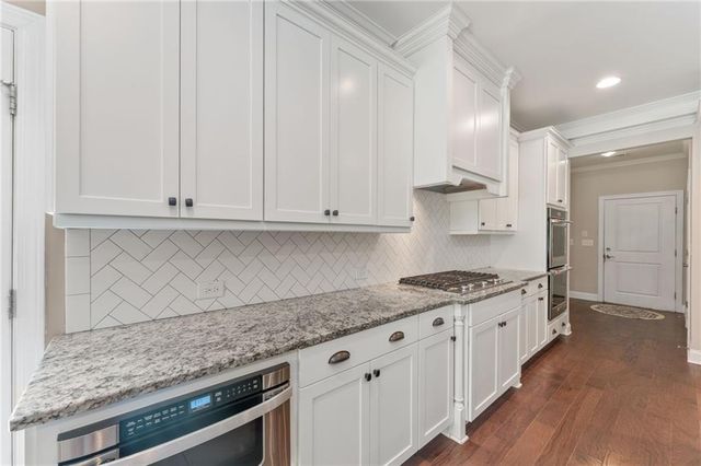 226 Sweetbriar Club Drive, Woodstock, GA 30188