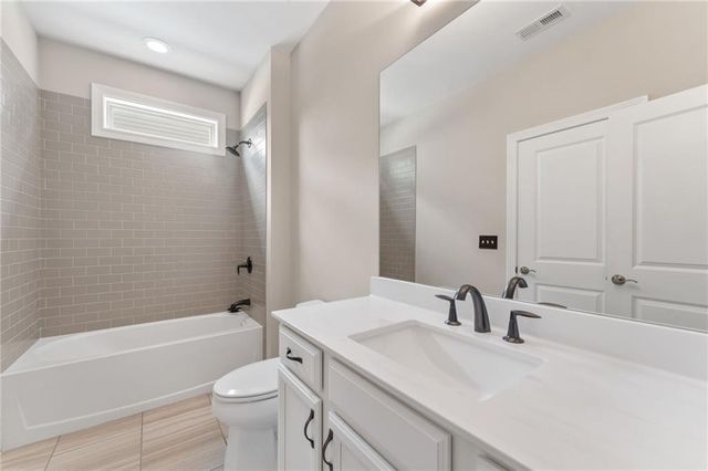 226 Sweetbriar Club Drive, Woodstock, GA 30188