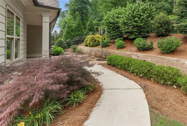 226 Sweetbriar Club Drive, Woodstock, GA 30188