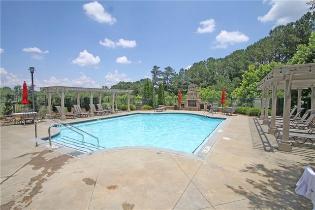 226 Sweetbriar Club Drive, Woodstock, GA 30188