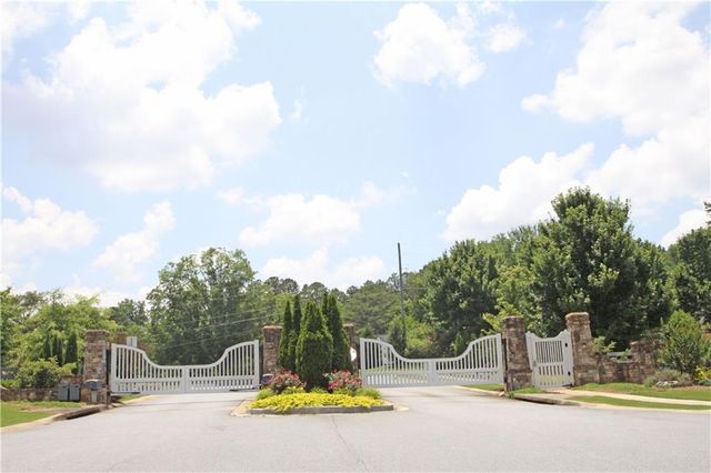 226 Sweetbriar Club Drive, Woodstock, GA 30188