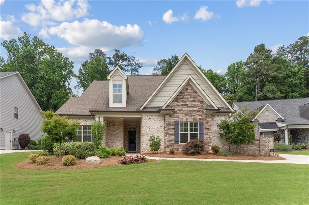 226 Sweetbriar Club Drive, Woodstock, GA 30188