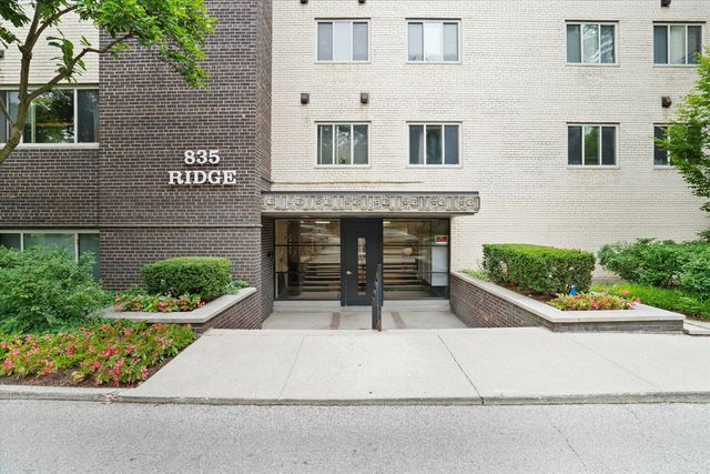 835 Ridge Avenue 507, Evanston, IL 60202