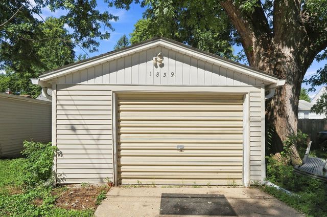 1839 31st Street, Rock Island, IL 61201