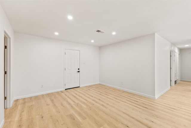 420 Dogwood Street, Springtown, TX 76082