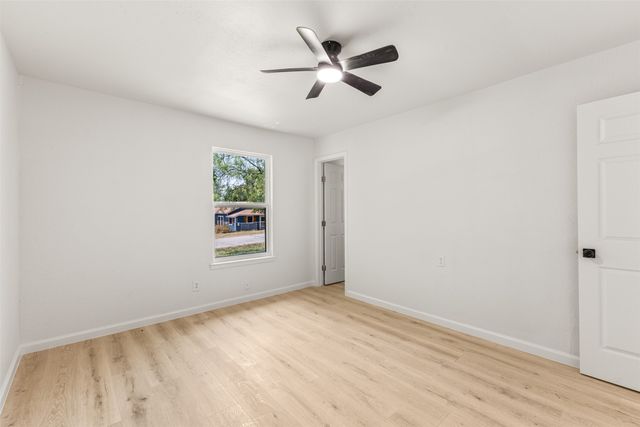 420 Dogwood Street, Springtown, TX 76082