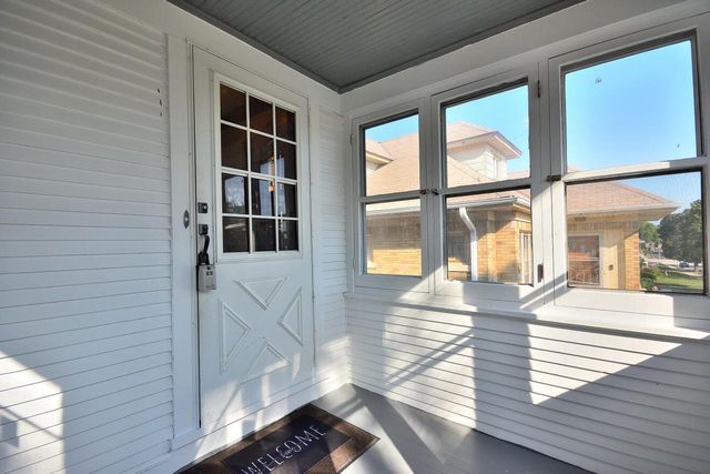 1455 S 88th STREET, West Allis, WI 53214
