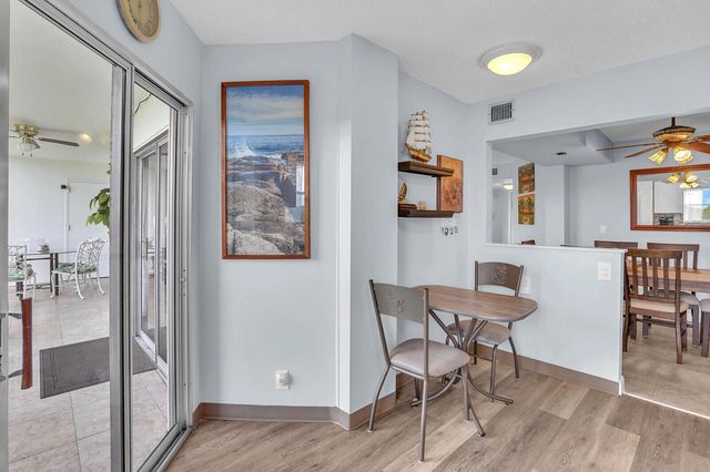 3959 Via Poinciana 503, Lake Worth, FL 33467