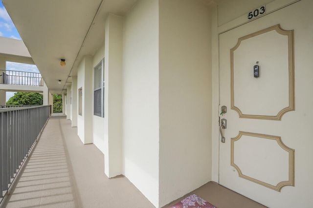 3959 Via Poinciana 503, Lake Worth, FL 33467