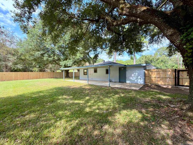 1038 Johnston St, Baker, LA 70714