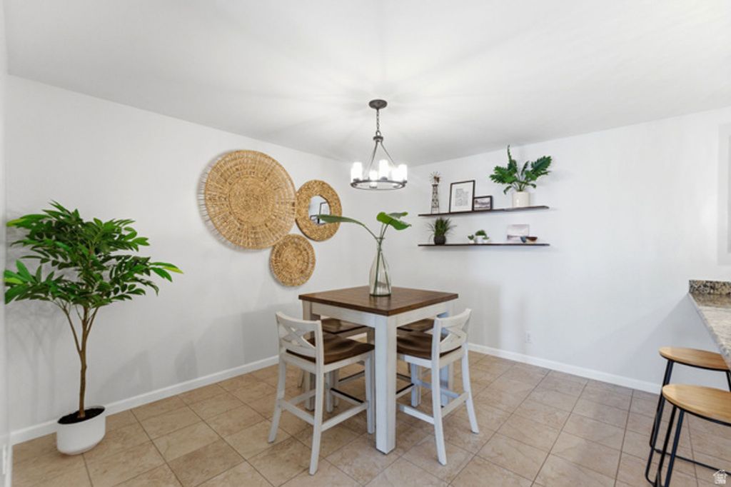Image 13 of property listing at 4822 S HOLLADAY BLVD #110, Holladay, UT 84117