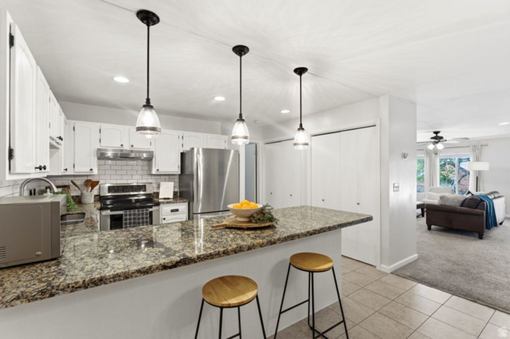 Image 14 of property listing at 4822 S HOLLADAY BLVD #110, Holladay, UT 84117