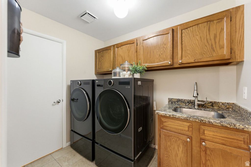 Image 20 of property listing at 4822 S HOLLADAY BLVD #110, Holladay, UT 84117
