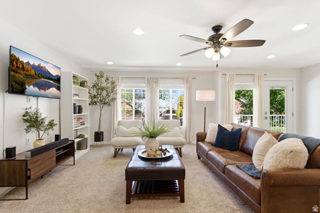 Image 10 of property listing at 4822 S HOLLADAY BLVD #110, Holladay, UT 84117