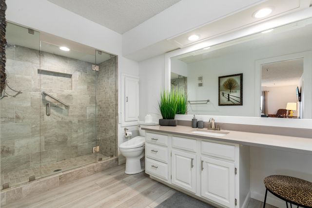 57200 E Highway 125 Unit 4841, Monkey Island, OK 74331