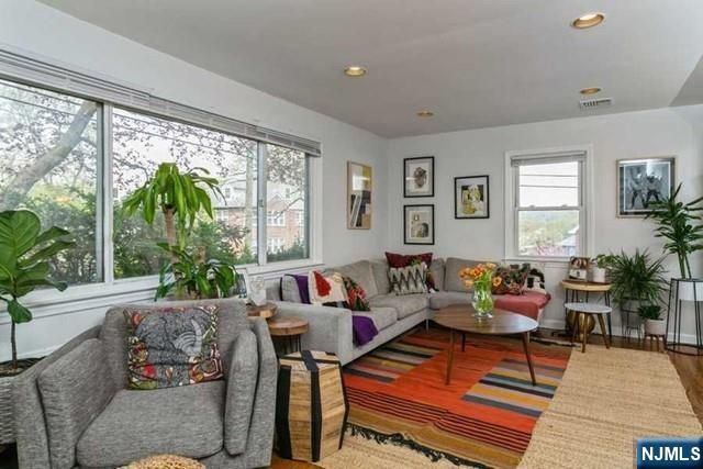 160 Magnolia Avenue, Cresskill, NJ 07626