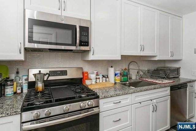 160 Magnolia Avenue, Cresskill, NJ 07626