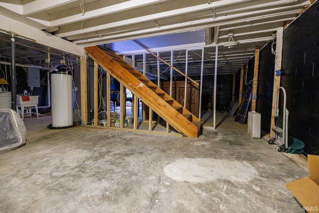 5800 W May Road, Bloomington, IN 47403