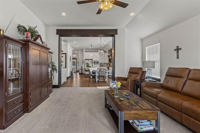 1 Ivory Drive, Yukon, OK 73099