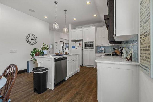 1 Ivory Drive, Yukon, OK 73099