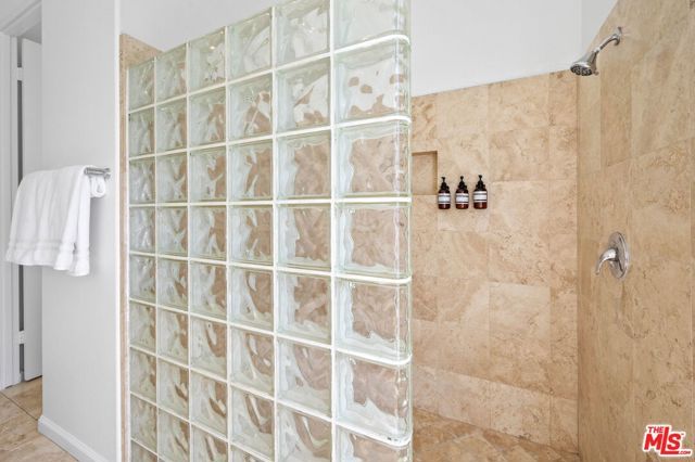 1441 Lorena Way, Palm Springs, CA 92262